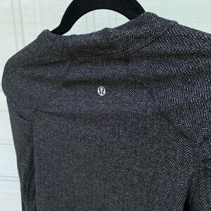 Lululemon winter sports thick long sleeve